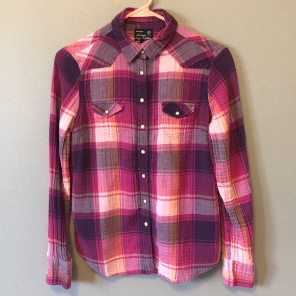 American Eagle Outfitters Tops - American Eagle Outfitters Button Shirt